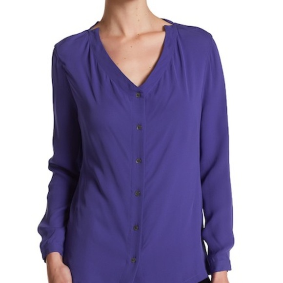 SOLD *** Halston Heritage purple top (G18) - Picture 7 of 8